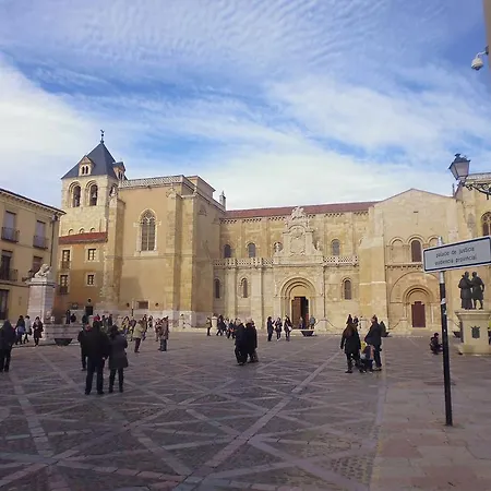 Plaza Mayor Леон